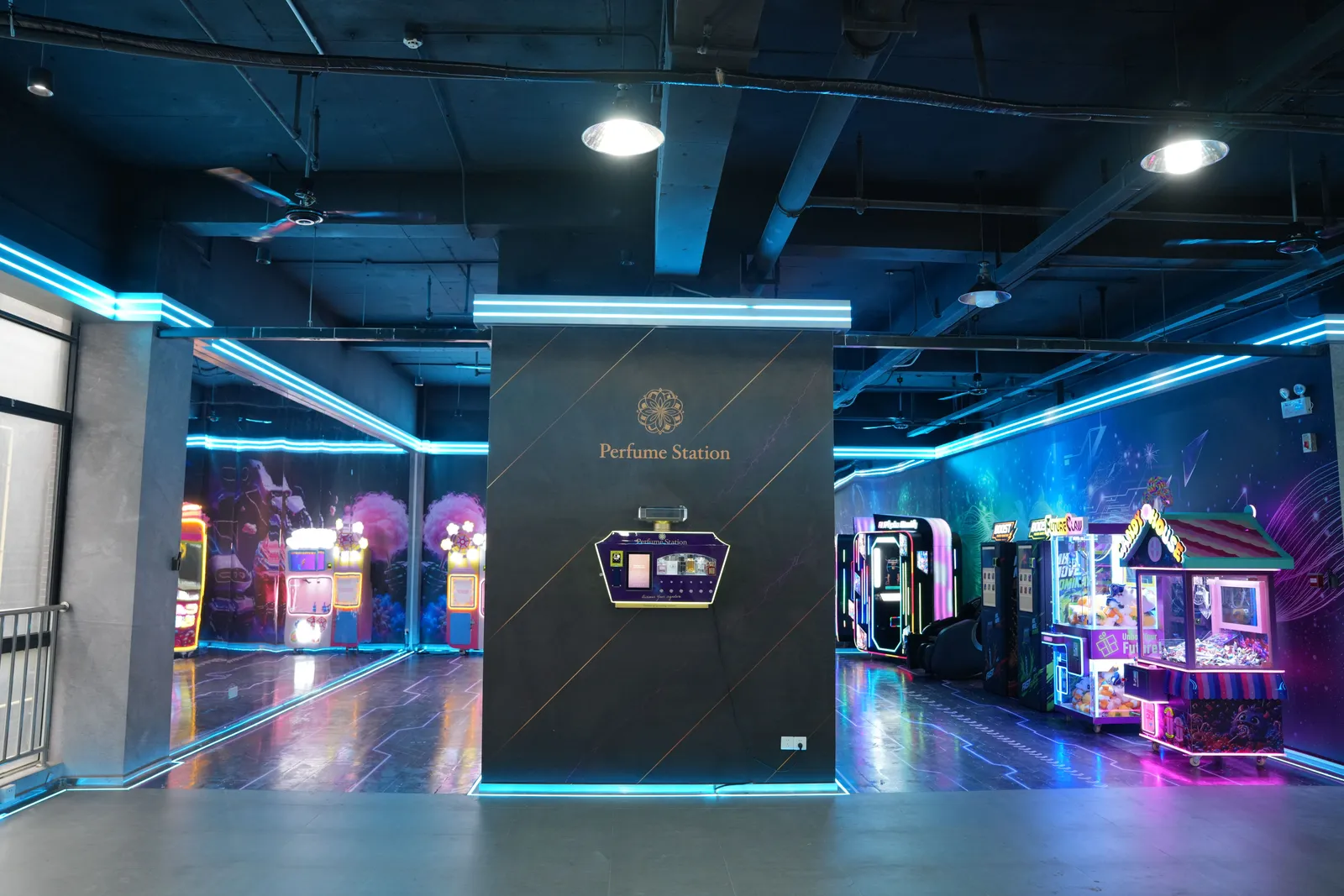 Futureino machines running live in the showroom