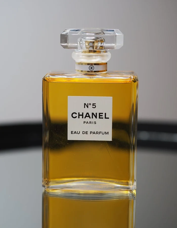 Chanel No. 5 — erhältlich am Futureino Parfümautomaten